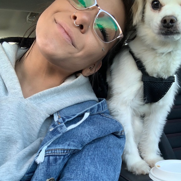 Kelly *Posh Ambassador* - Picture 2 of 3